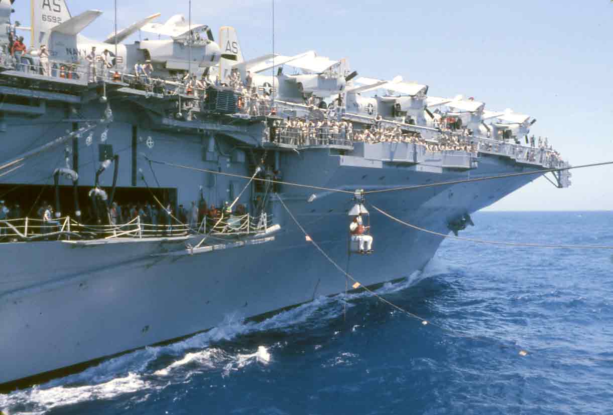 Photo - highlining to USS Wasp