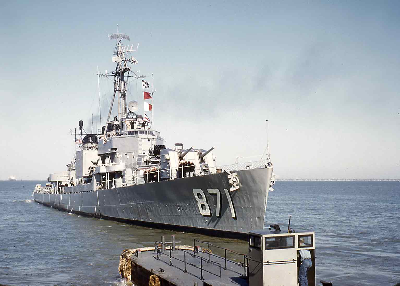 Photo - USS Damato leaving port